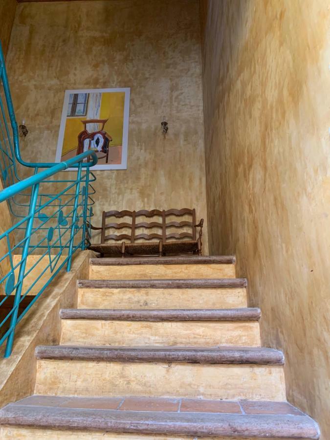 Готель La Sarrasine Villes-sur-Auzon Екстер'єр фото